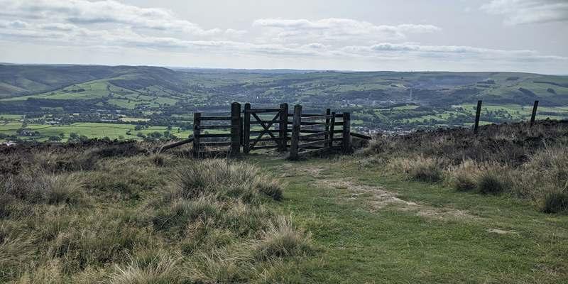 Explore Peak District with This Essential Travel Guide